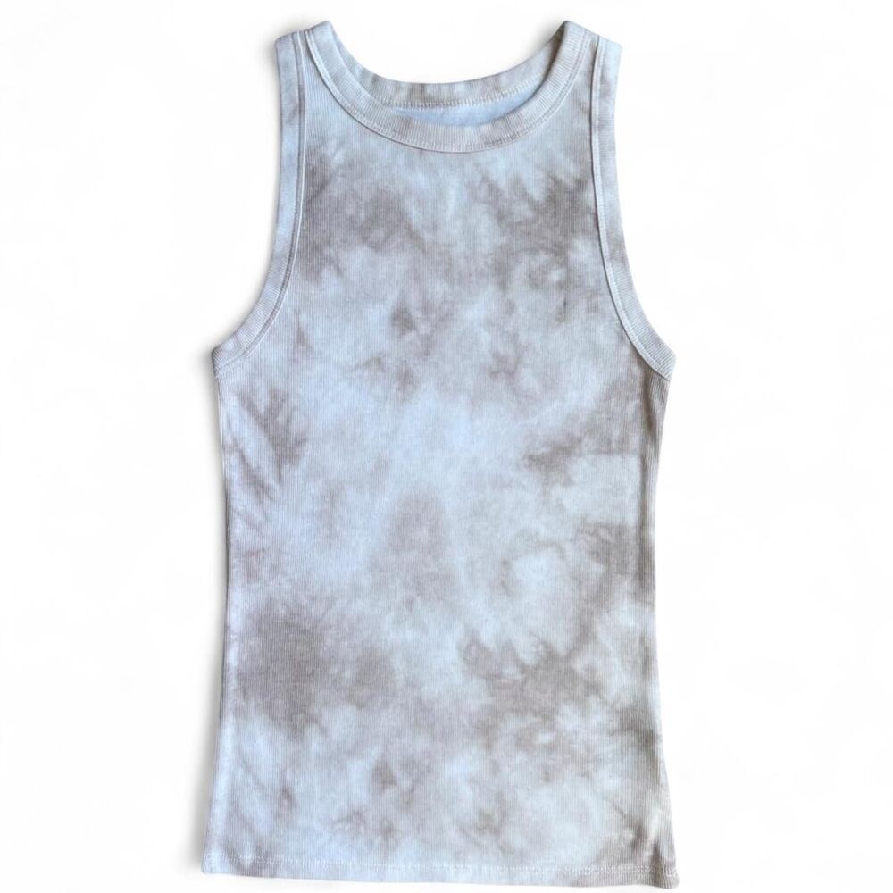 Women’s White Tank Top Size Medium